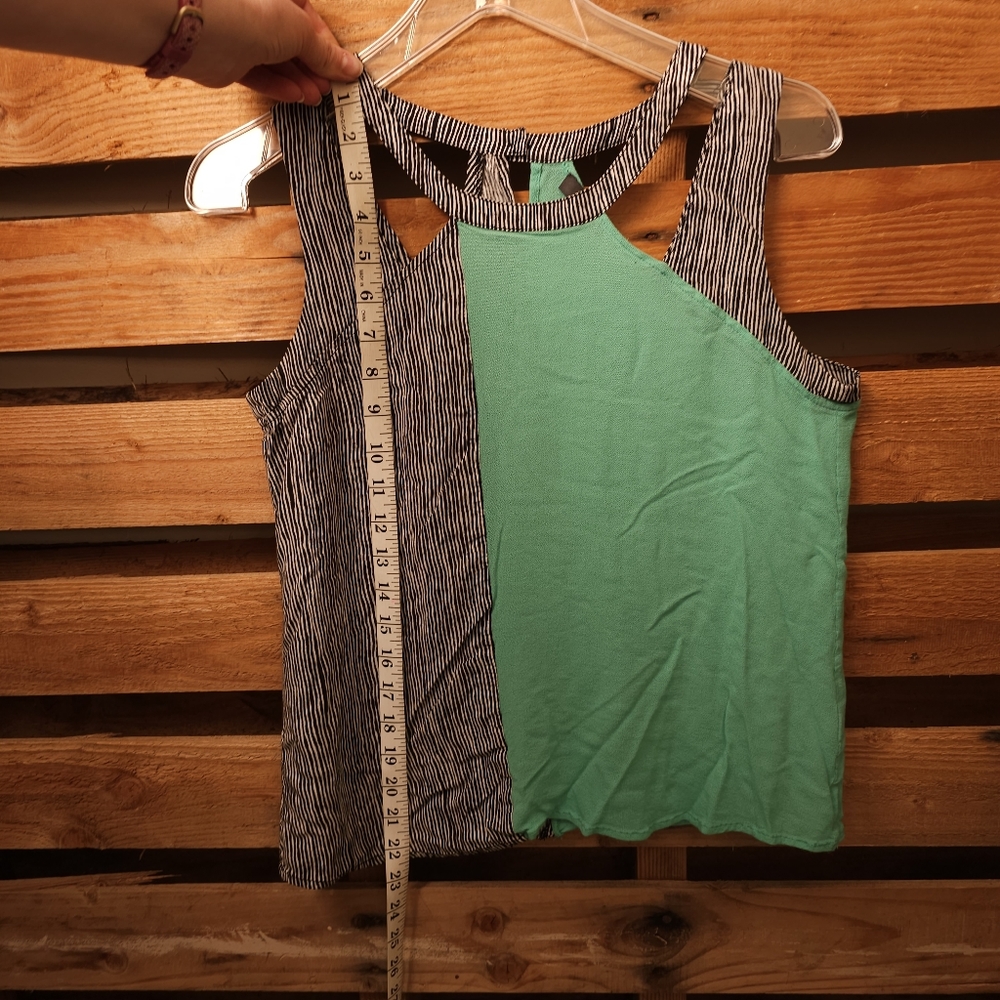 THML Flowy Top - Picture 5 of 6